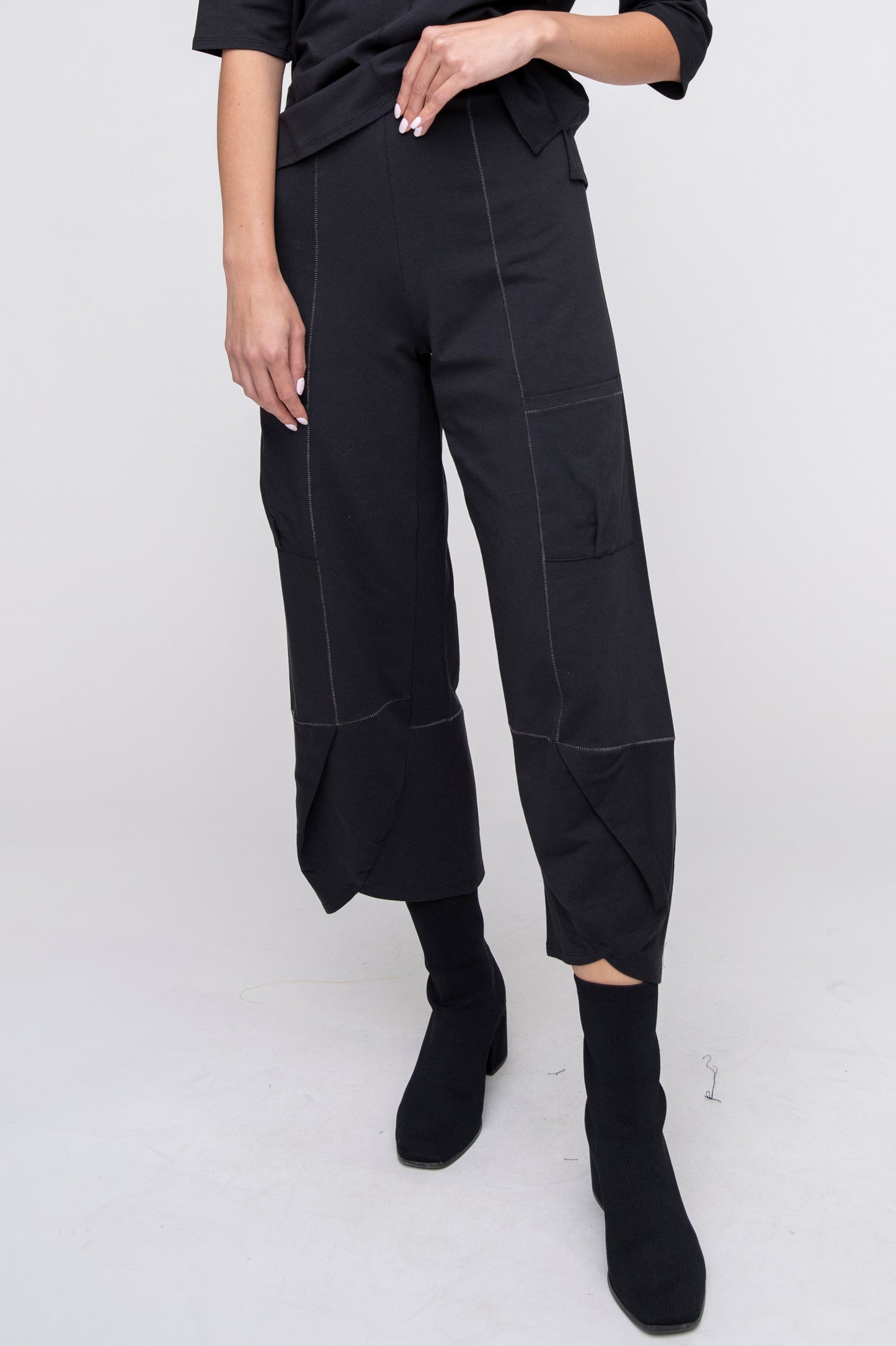 LIV BY HABITAT ESSENTIAL LAYERS PATCH POCKET PANT