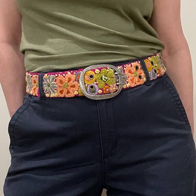 WILDFLOWERS EMBROIDERED WOOL BELT