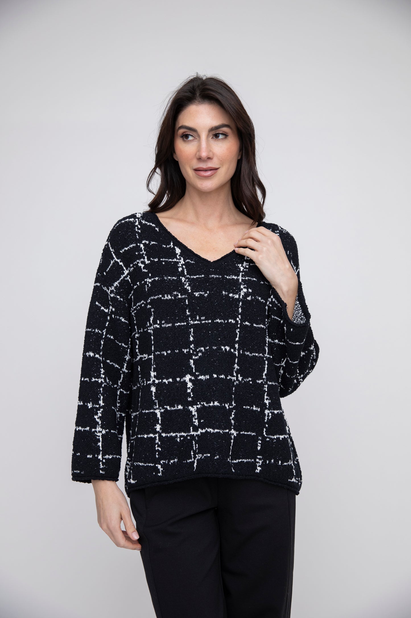 LIV BY HABITAT BOUNCE SWING PULLOVER SWEATER