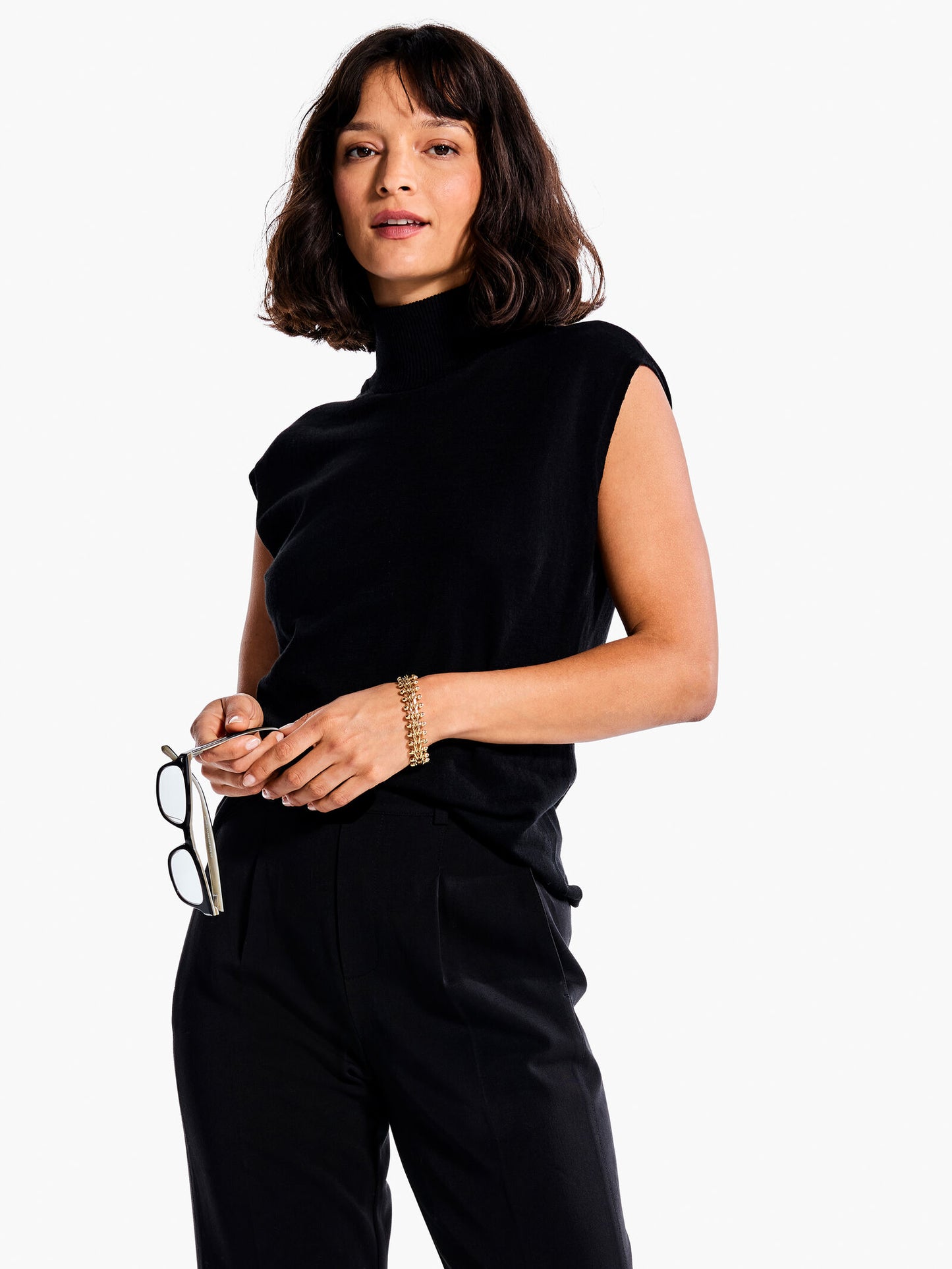 NIC+ZOE SLEEVELESS TURTLENECK SWEATER TEE