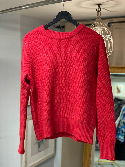 GIA ROUND NECK SWEATER