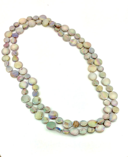 SEA LILY SINGLE STRAND MOTHER-OF-PEARL NECKLACE TAUPE