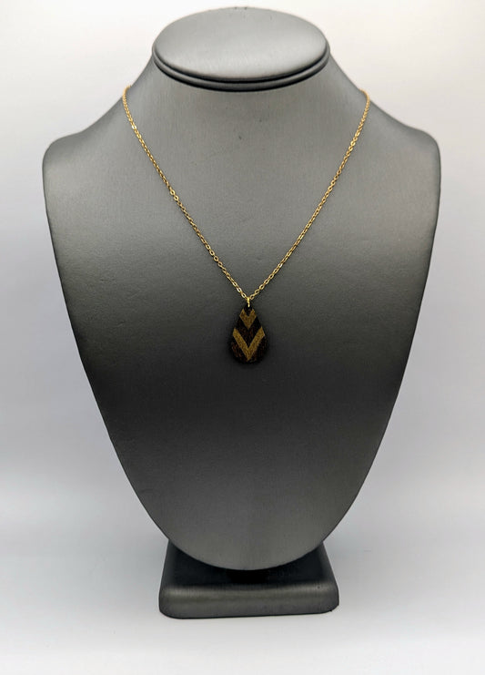 WOODEN CHEVRON DROP NECKLACE