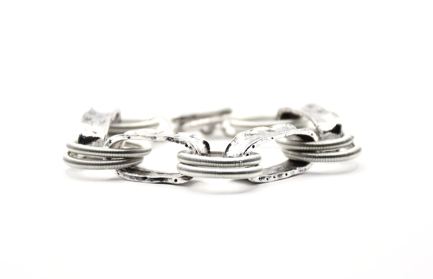 SEA LILY SILVER CHUNKY LINK BRACELET WITH MAGNET