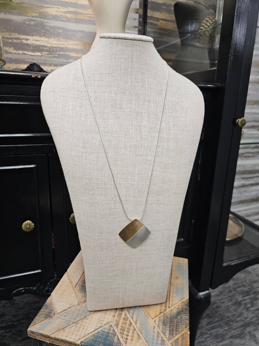 MARJORIE BAER  NECKLACE