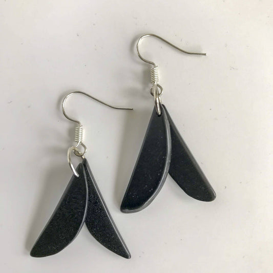 TAGUA 2-FRAGMENT LUA EARRINGS